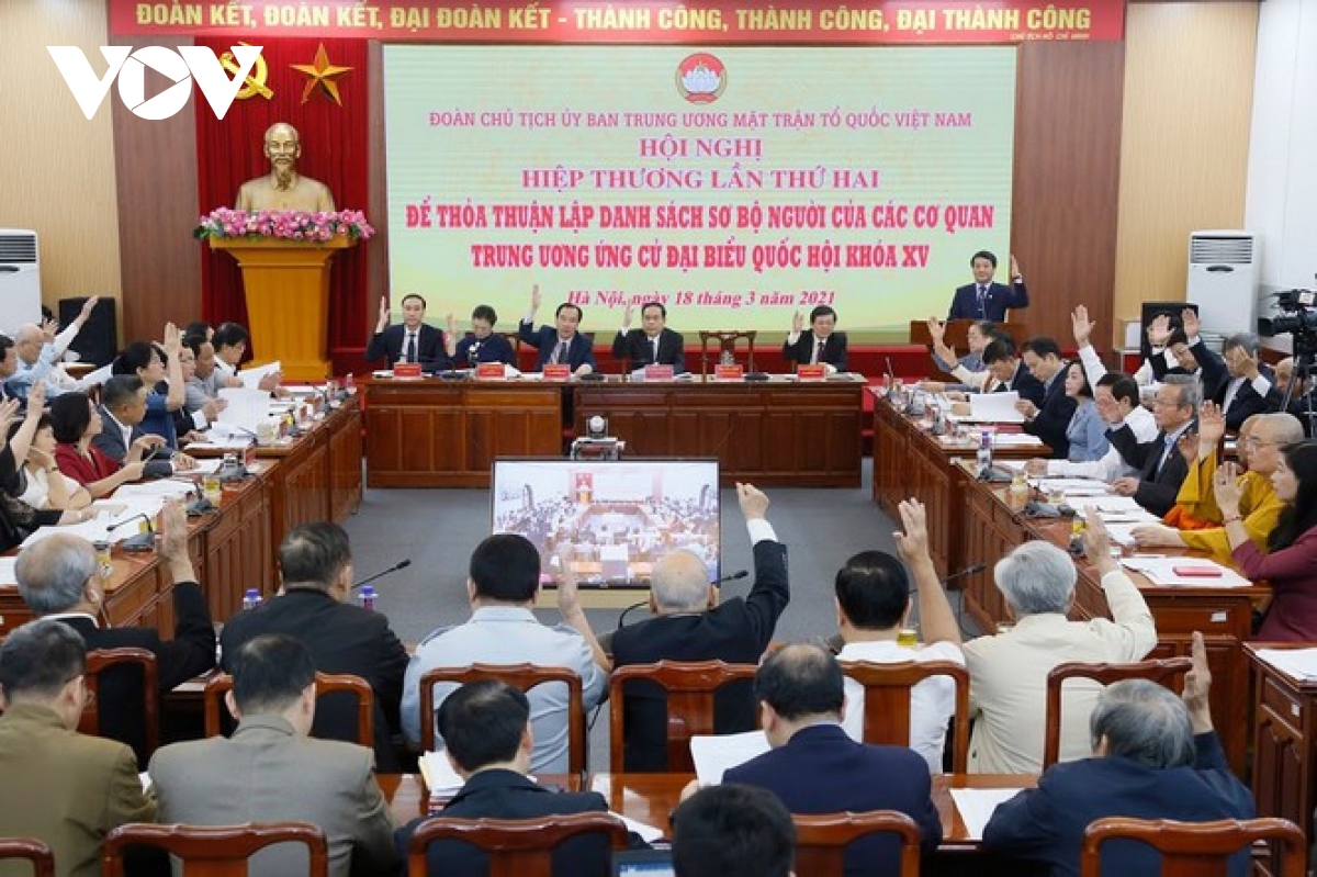 17 Politburo members to stand in upcoming National Assembly election